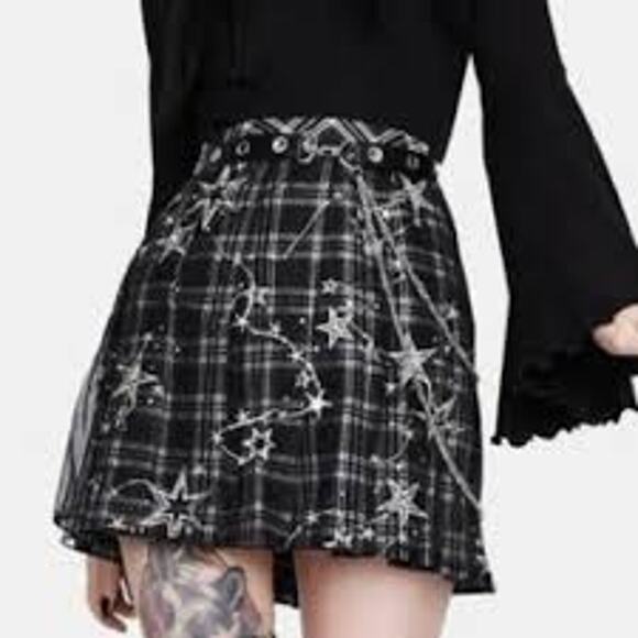 DARK IN LOVE Dolls Kill Mini Plaid Skirt KILT GOTH WHIMSY STARS Small S - Picture 5 of 6